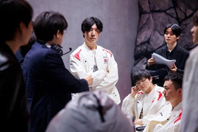 也是对他在 也是对他在