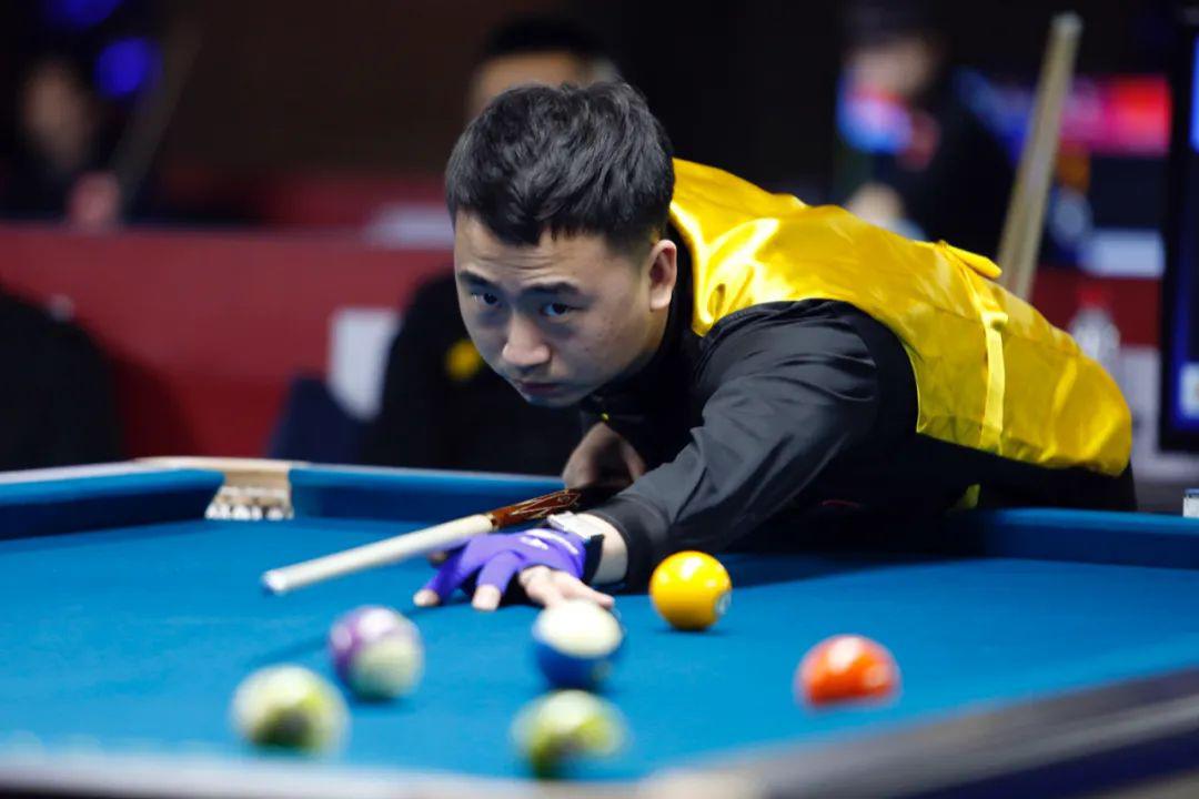 后点的边锋 后点的边锋